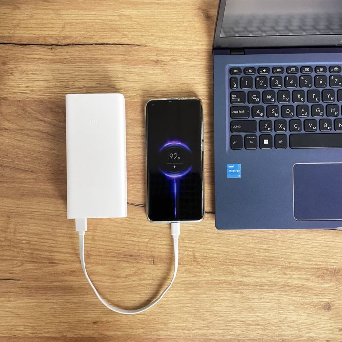Xiaomi Mi 3 30000 mAh 24W белий (VXN4307CN, PB3018ZM)