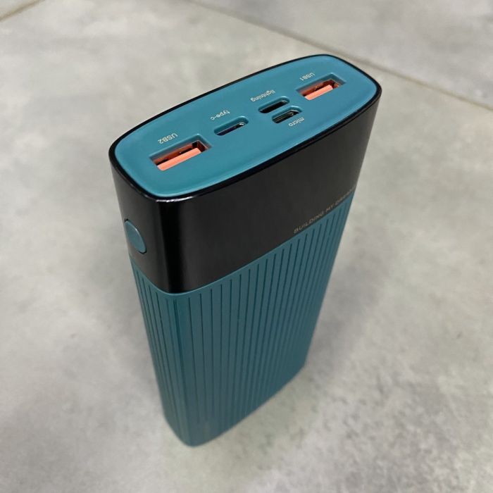 Повербанк 20000 mAh 18W Kuulaa, дисплей, 2 USB-A + USB-C + Lightning + Micro-USB, QC3.0, PD3.0