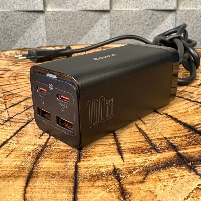 Baseus 100w GaN3 Pro 2 type C 2 USB + кабель type c 100w чорний колір