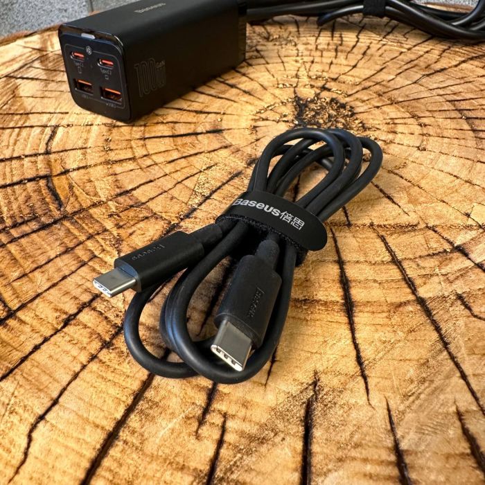 Baseus 100w GaN3 Pro 2 type C 2 USB + кабель type c 100w чорний колір