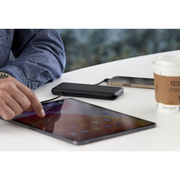 Belkin 10000 mAh 23W Black with USB-C/Lightning Cable (BPB006BTBLK)